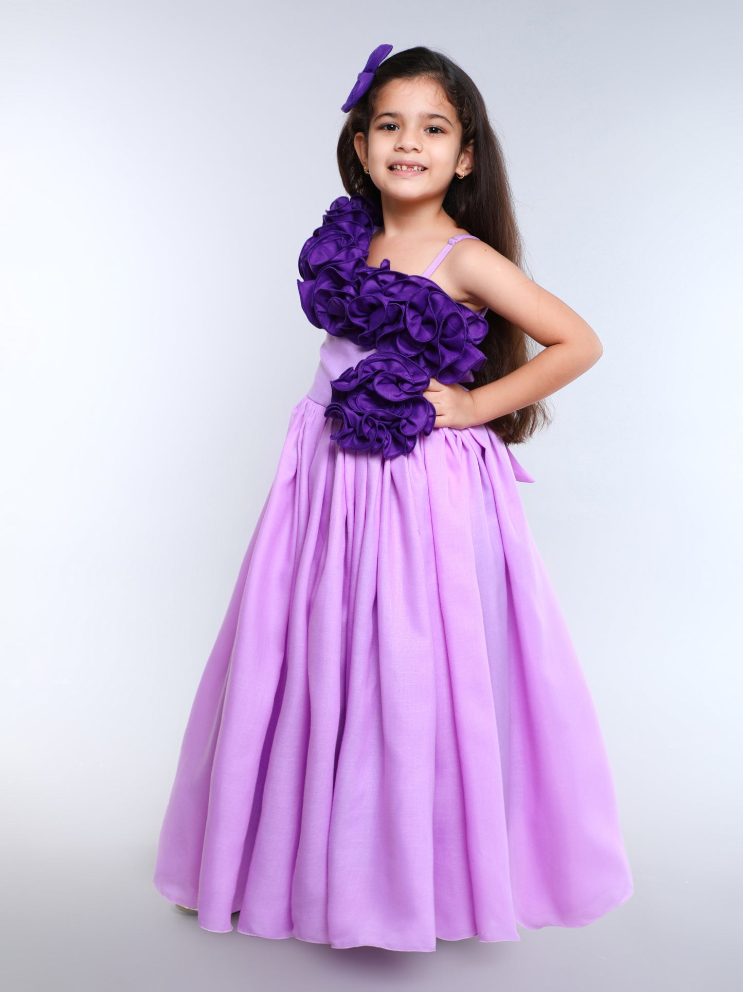 ColorBlock Ruffled Neck Cotton Gown With Matching Clip - Lavender