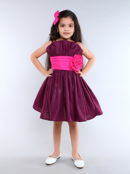 Colorblock Cotton Ruffled Silhouette Dress With Matching Clip -Burgundy