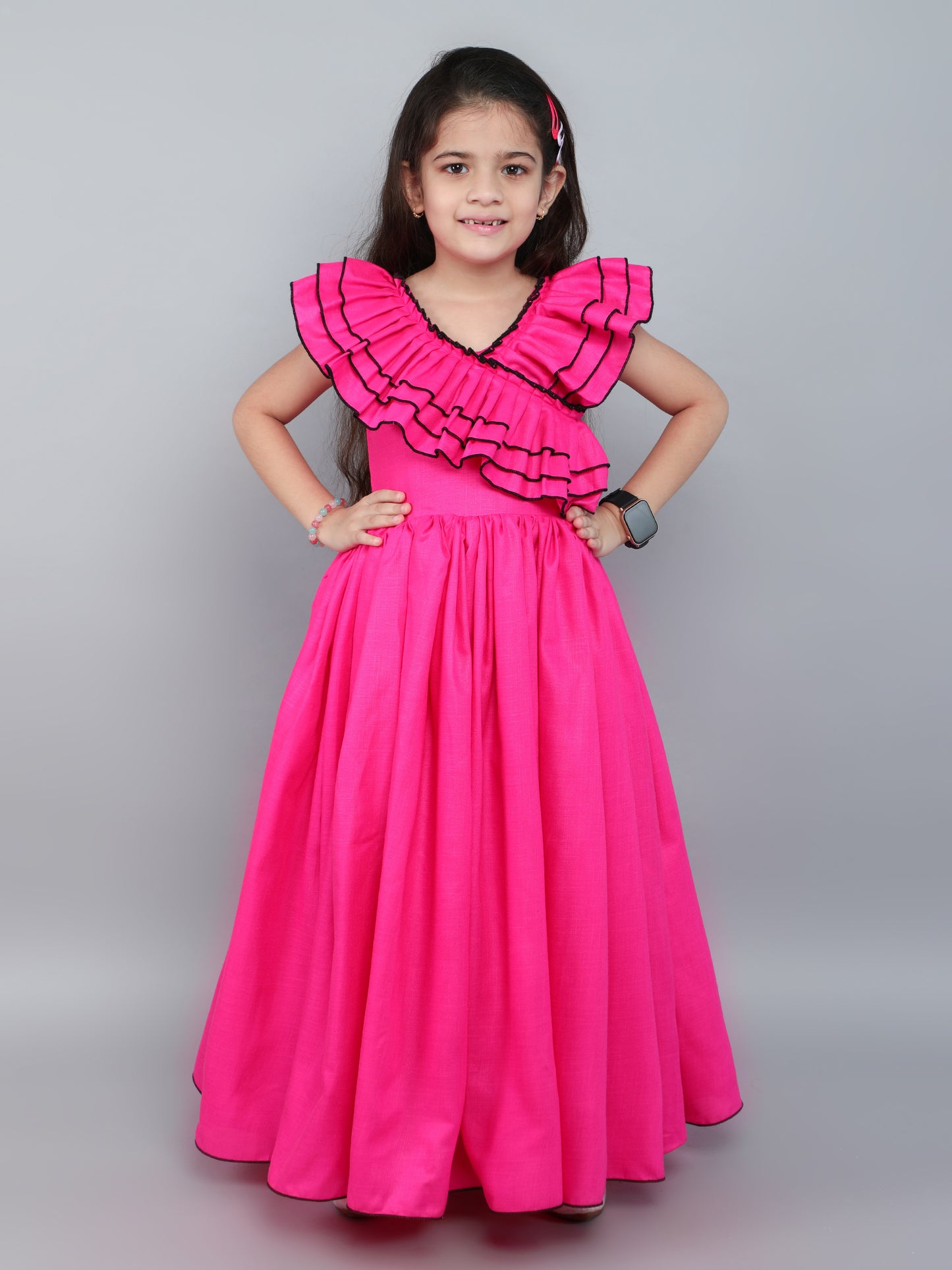 Ruffled Neck Cotton Gown With Matching Clip -Pink