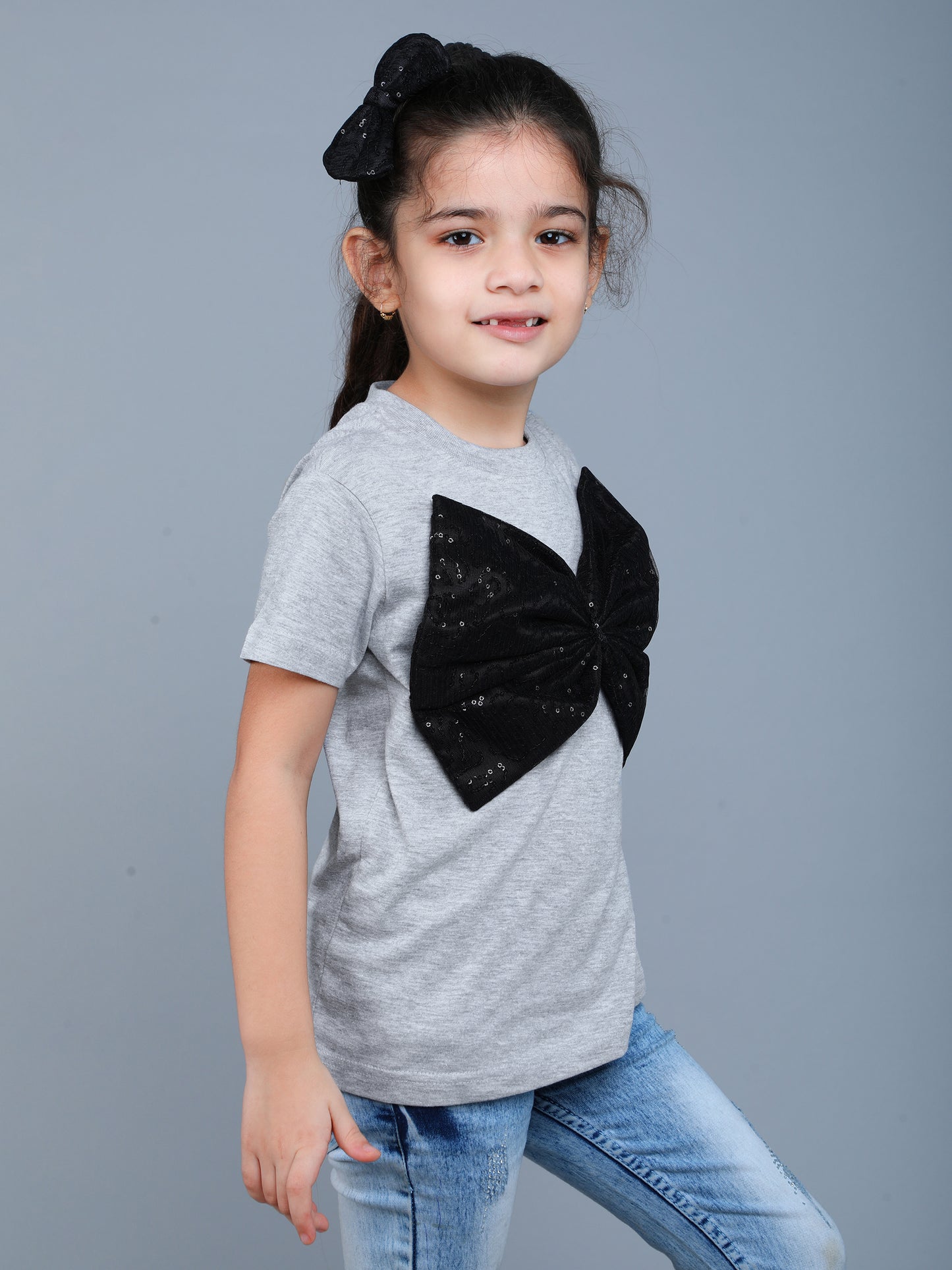 Sequins Bow Vibe T-Shirt -Grey